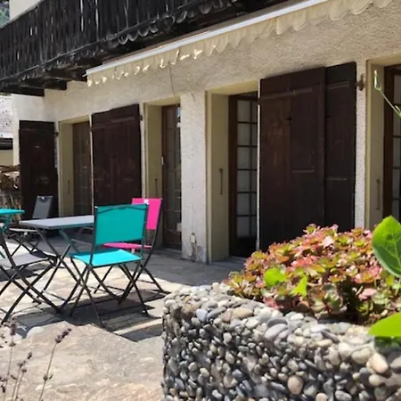 Aux Petits Bonheurs De Mon Enfance - Chalet Pour Groupes Ou Familles